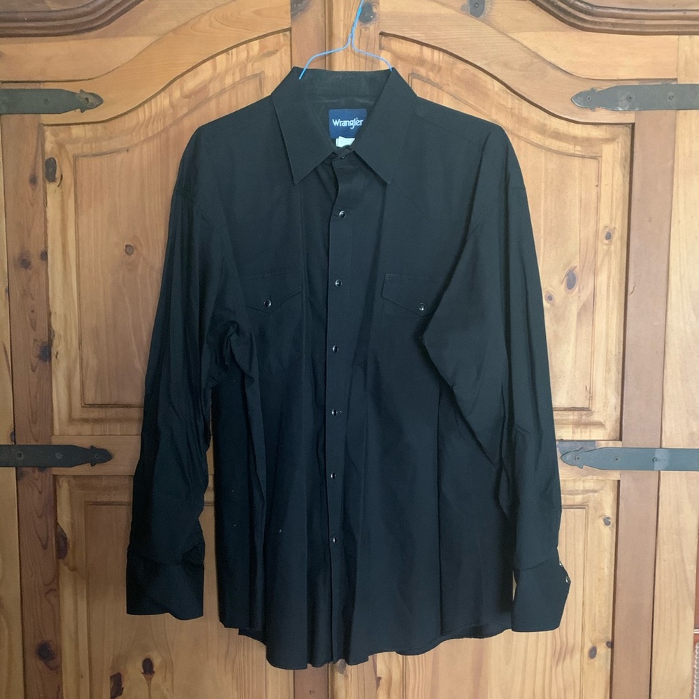 Wrangler button up shirt